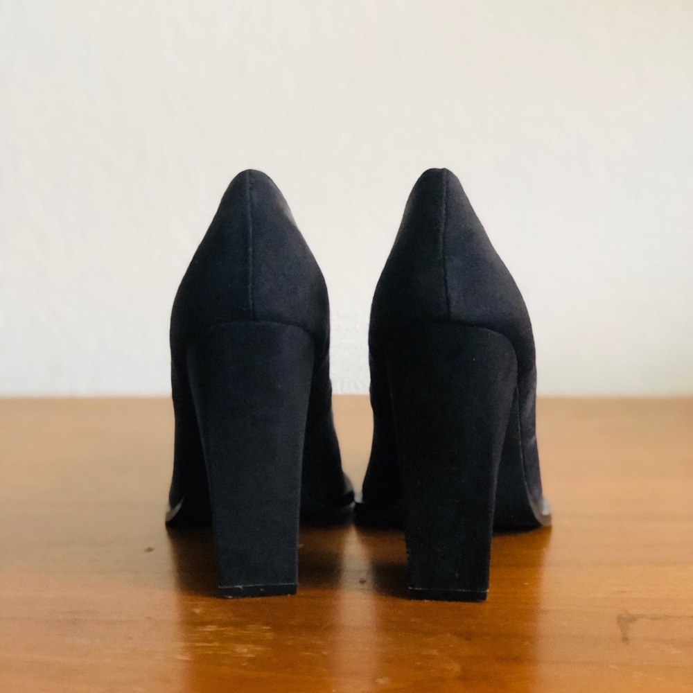 3/$12 Black Suede Shoe Cult Heel - size 6.5 - Picture 3 of 5
